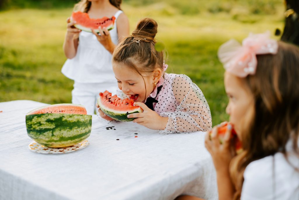 Kids’ snack box with healthy and sweet treats.