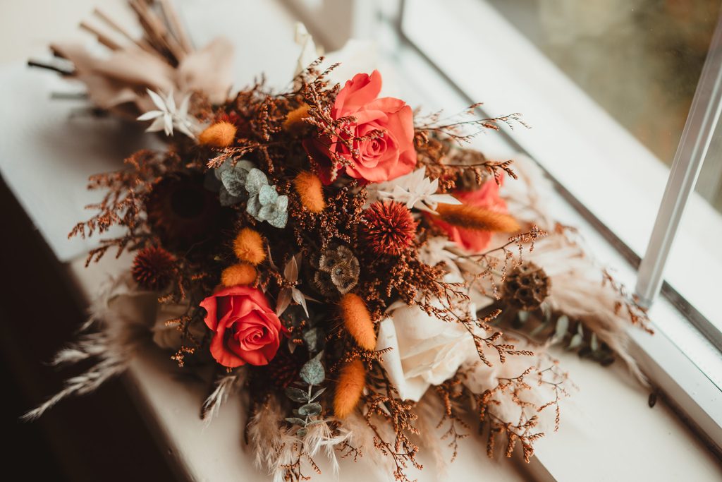 Seasonal wedding flowers