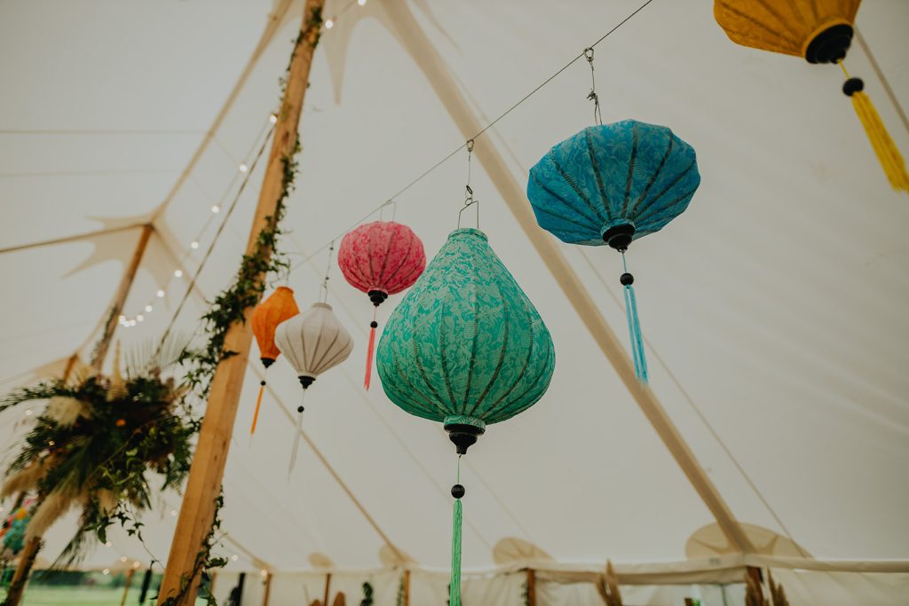 Hanging installations